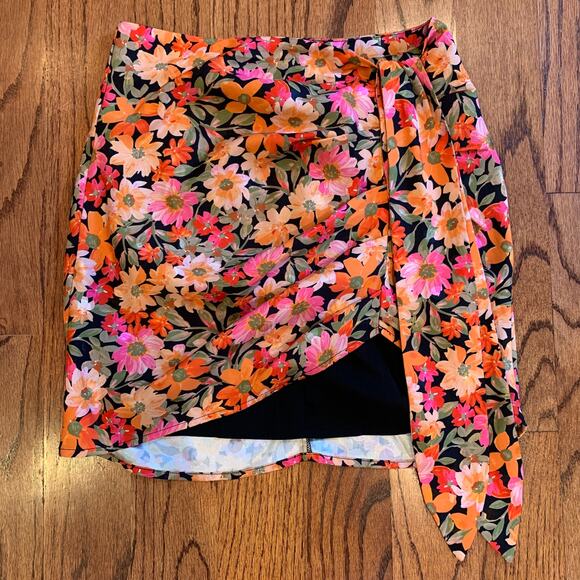 For Love & Lemons Gilles Floral Mini Skirt | Black Orange | Small - Picture 1 of 6